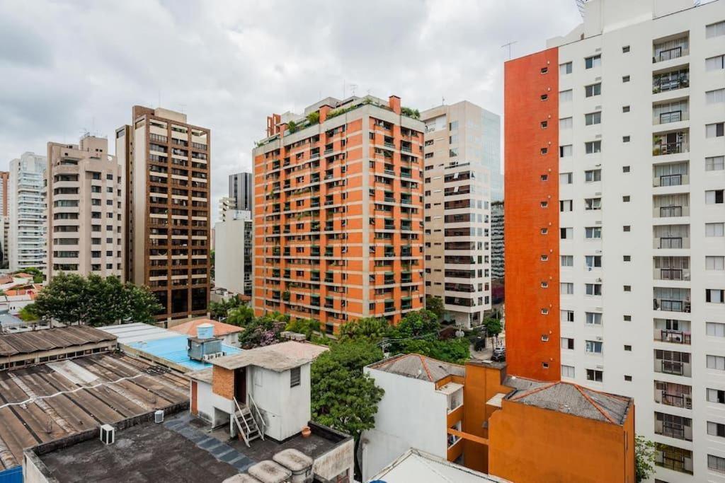 Apartamento Espacoso Em Pinheiros Ao Lado Do Metro Lägenhet São Paulo Exteriör bild