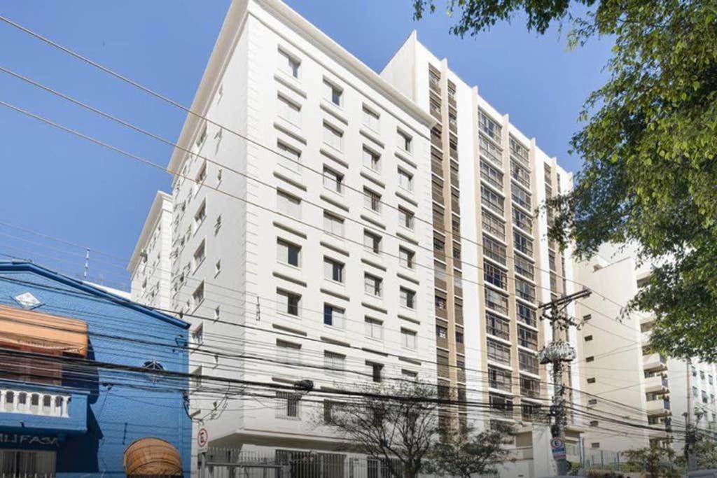 Apartamento Espacoso Em Pinheiros Ao Lado Do Metro Lägenhet São Paulo Exteriör bild